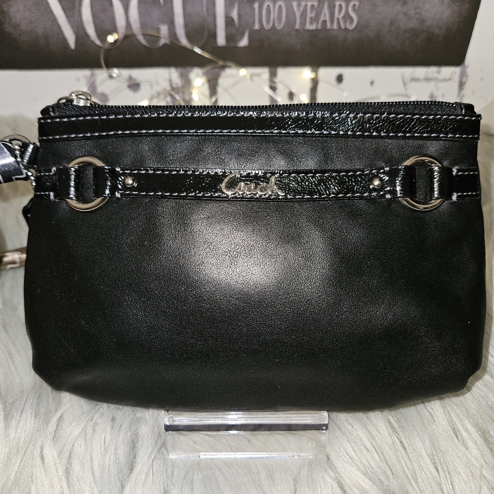 Authentic Coach Wristlet - Picture 2 of 10